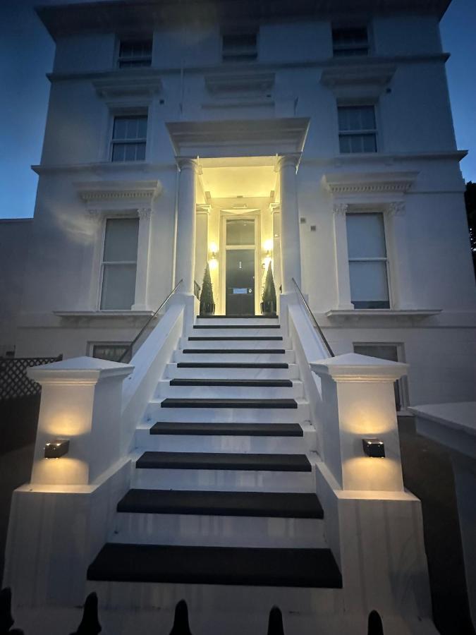 Boutique Nights Aparthotel Eastbourne Exterior photo